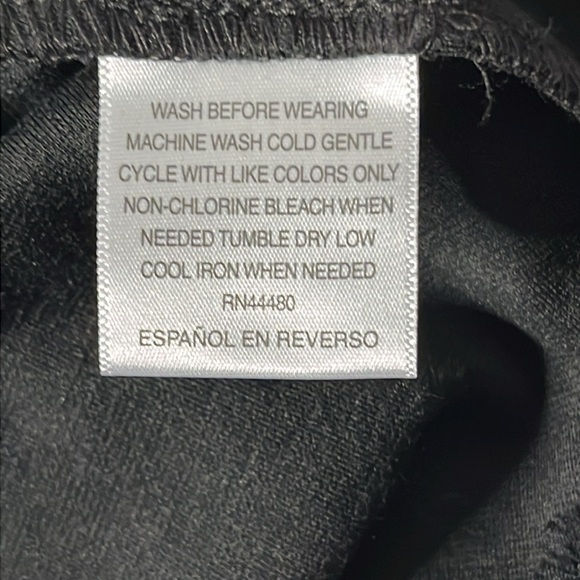 BAR III Women’s Deep Black Velvet-Burnout Pencil Skirt Size M - Picture 9 of 9